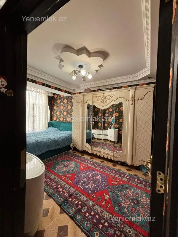 Satılır 2 otaqlı köhnə tikili 53 m²