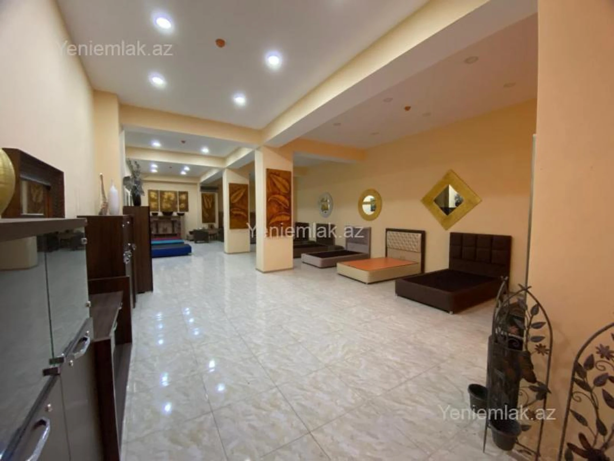 Satılır 2 otaqlı obyekt 174 m²