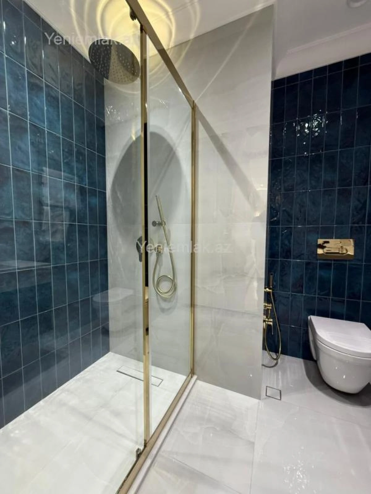 Satılır 4 otaqlı yeni tikili 140 m²