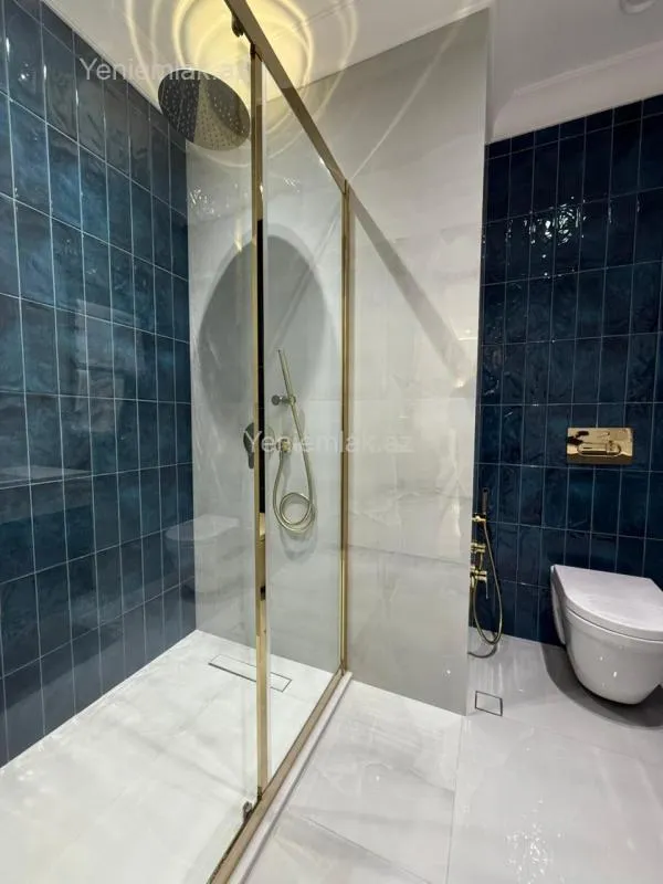 Satılır 4 otaqlı yeni tikili 140 m²