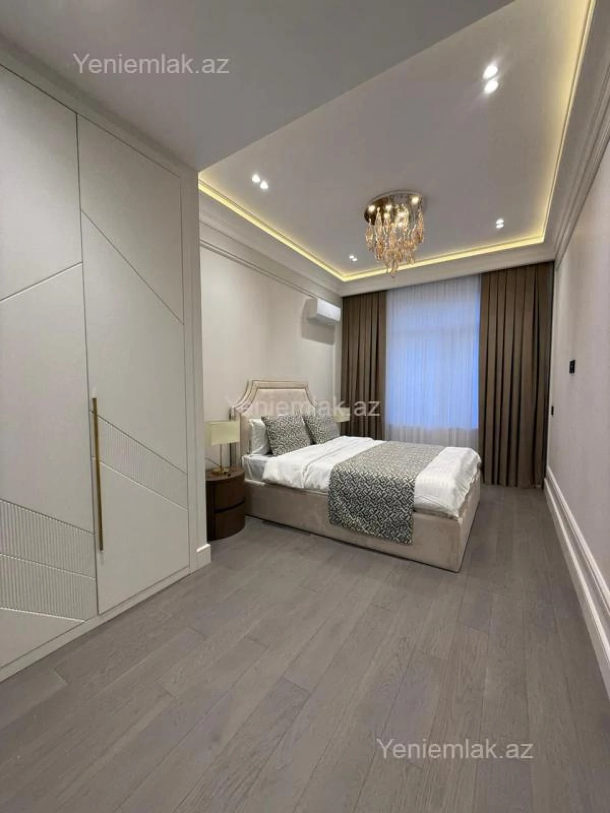 Satılır 4 otaqlı yeni tikili 140 m²