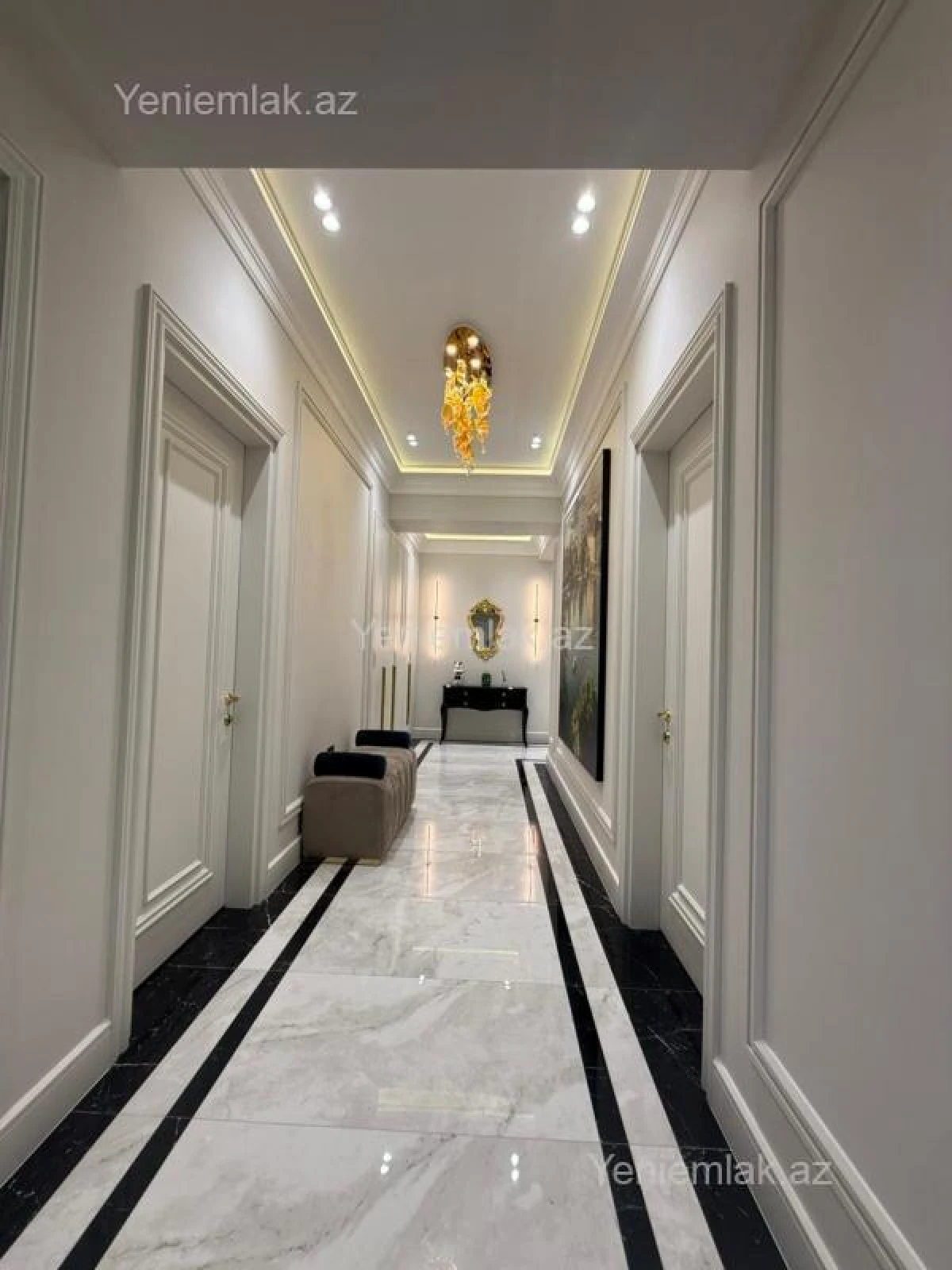 Satılır 4 otaqlı yeni tikili 140 m²