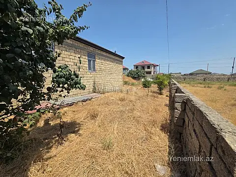 Satılır 5 otaqlı həyət evi 175 m²