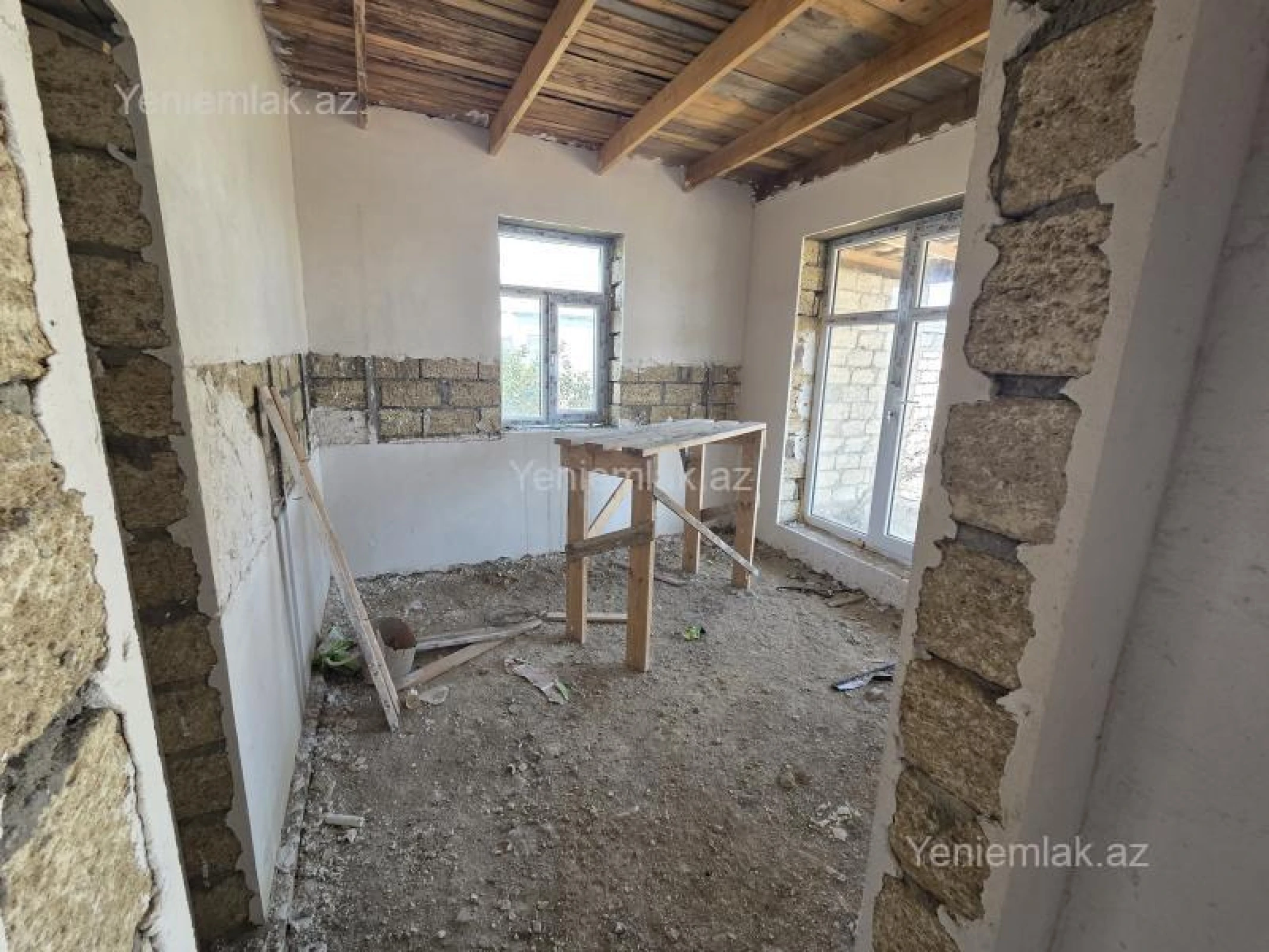 Satılır 5 otaqlı həyət evi 175 m²