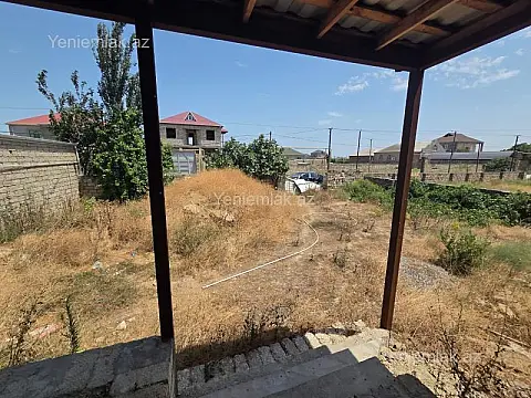 Satılır 5 otaqlı həyət evi 175 m²