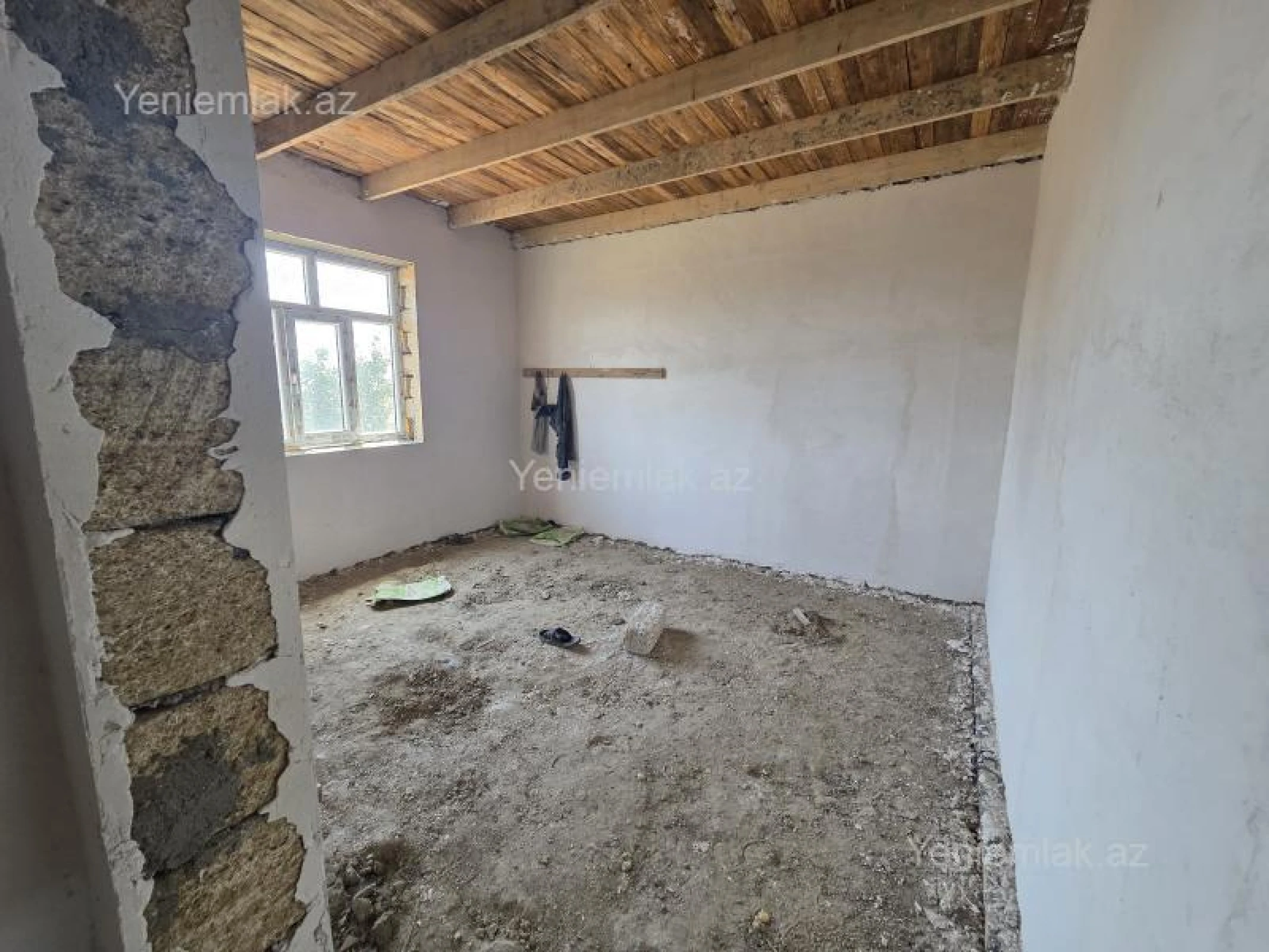 Satılır 5 otaqlı həyət evi 175 m²