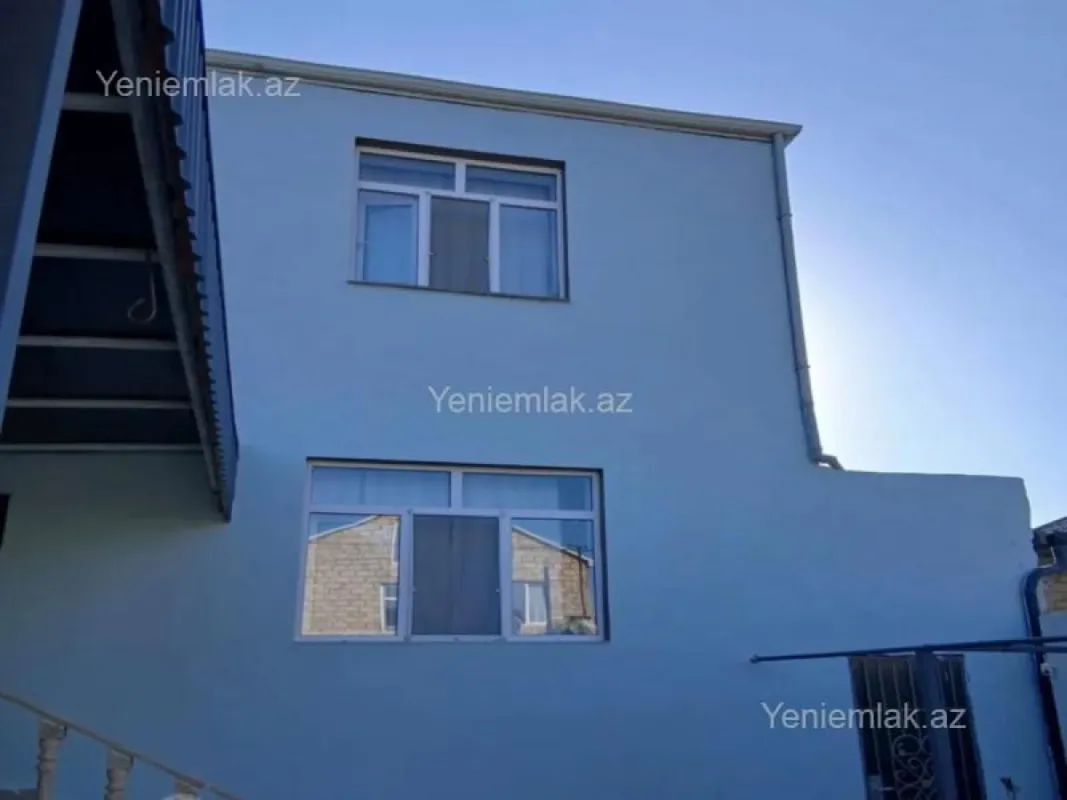 Satılır 4 otaqlı həyət evi 230 m²