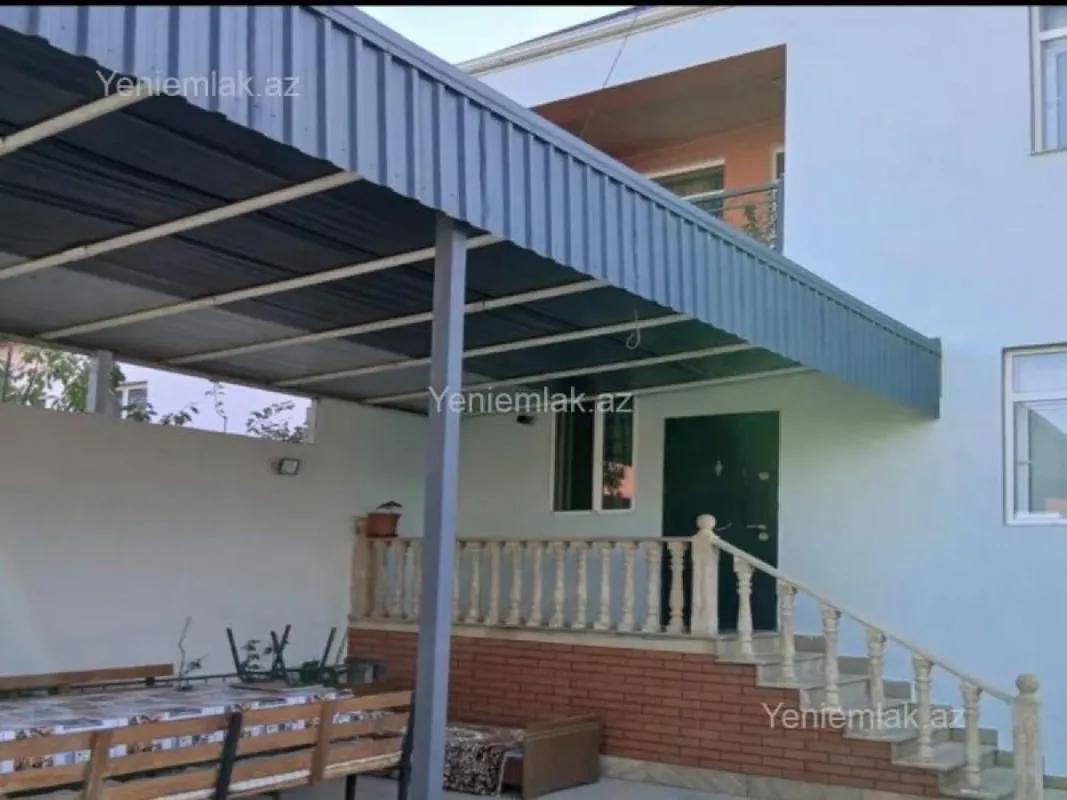Satılır 4 otaqlı həyət evi 230 m²