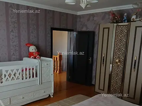Satılır 4 otaqlı həyət evi 230 m²