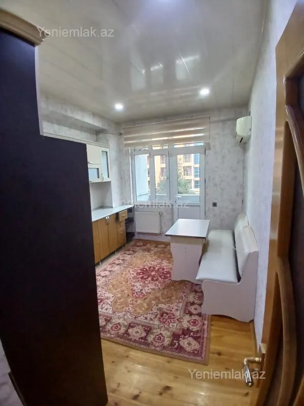 Satılır 2 otaqlı yeni tikili 76 m²