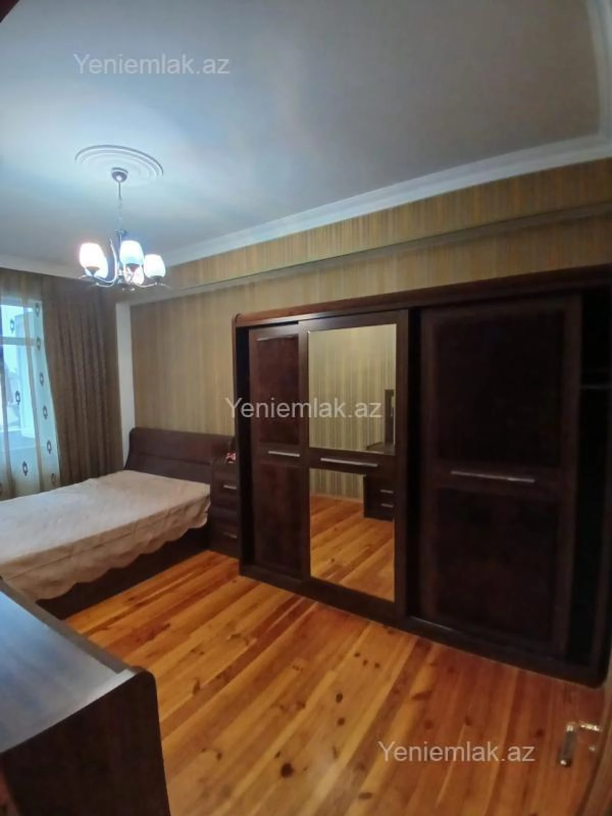 Satılır 2 otaqlı yeni tikili 76 m²