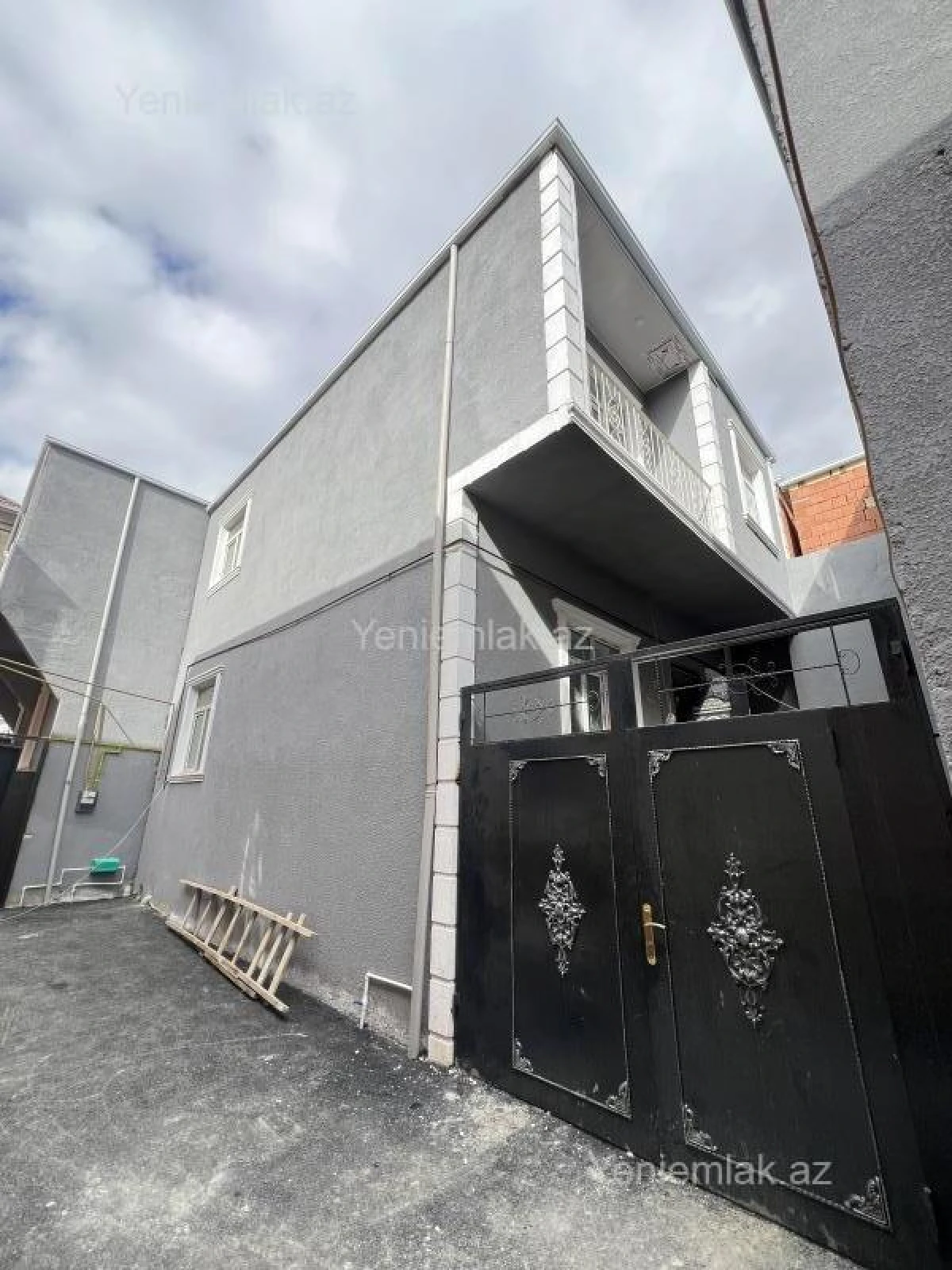 Satılır 4 otaqlı həyət evi 120 m²