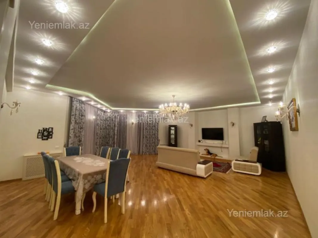 Satılır 4 otaqlı yeni tikili 220 m²