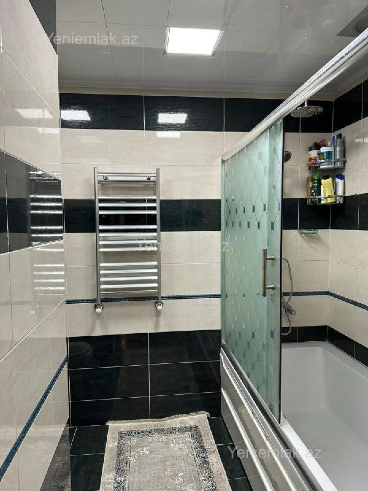 Satılır 7 otaqlı həyət evi 450 m²