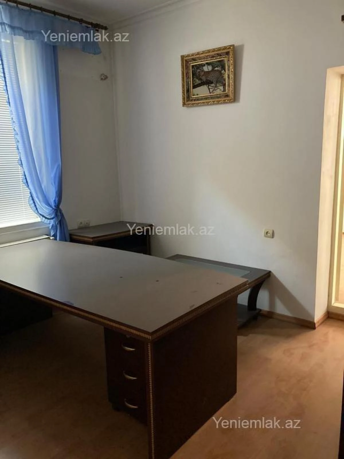Satılır 8 otaqlı həyət evi 285 m²