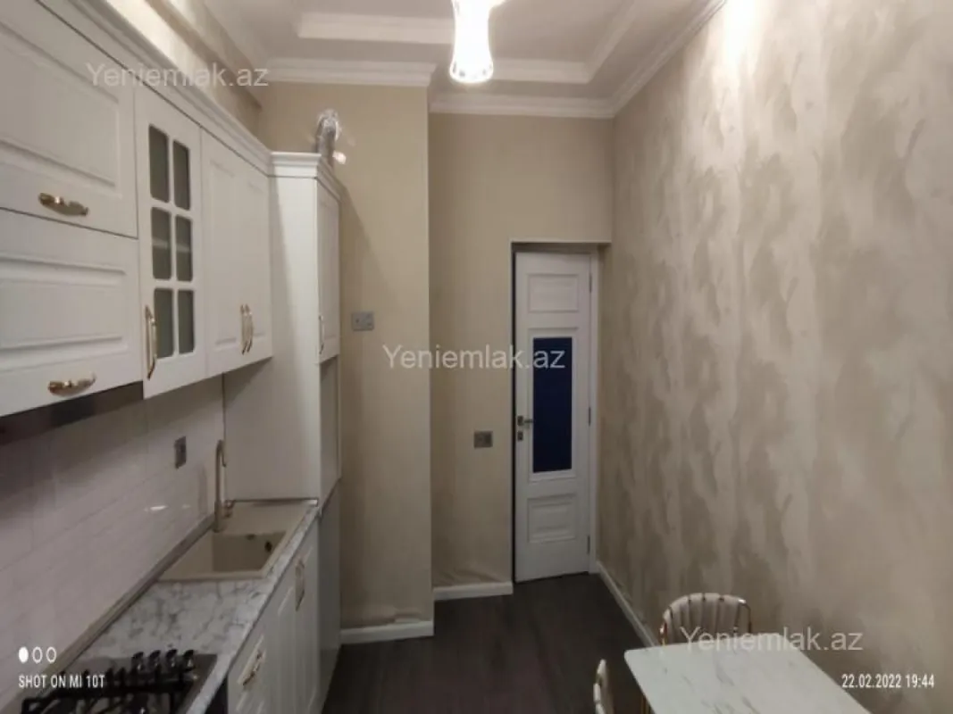 Satılır 2 otaqlı yeni tikili 85 m²