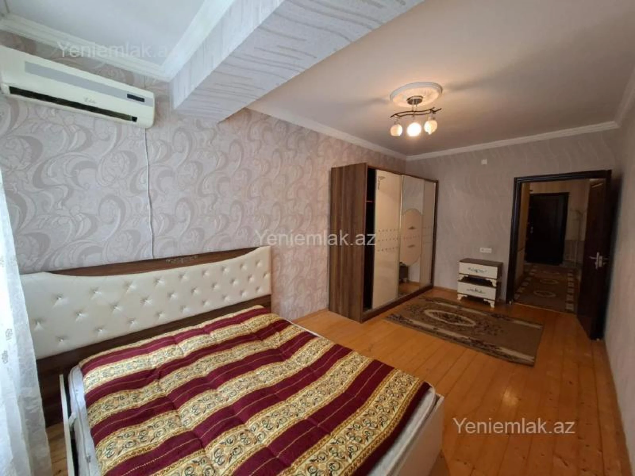 Satılır 3 otaqlı yeni tikili 125 m²
