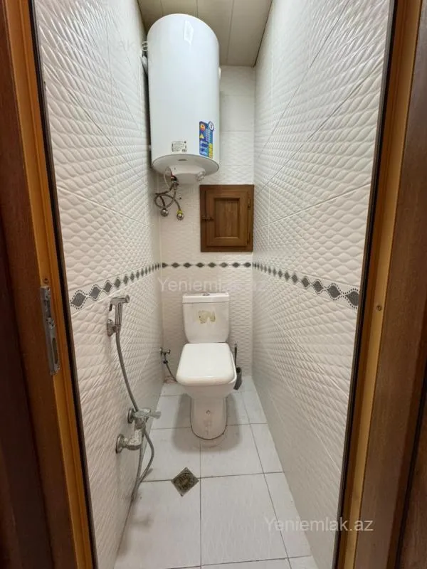 Satılır 3 otaqlı köhnə tikili 90 m²