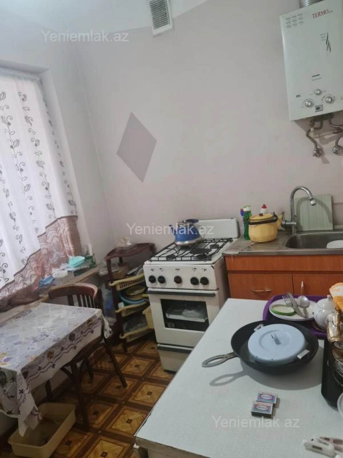 Satılır 1 otaqlı köhnə tikili 45 m²