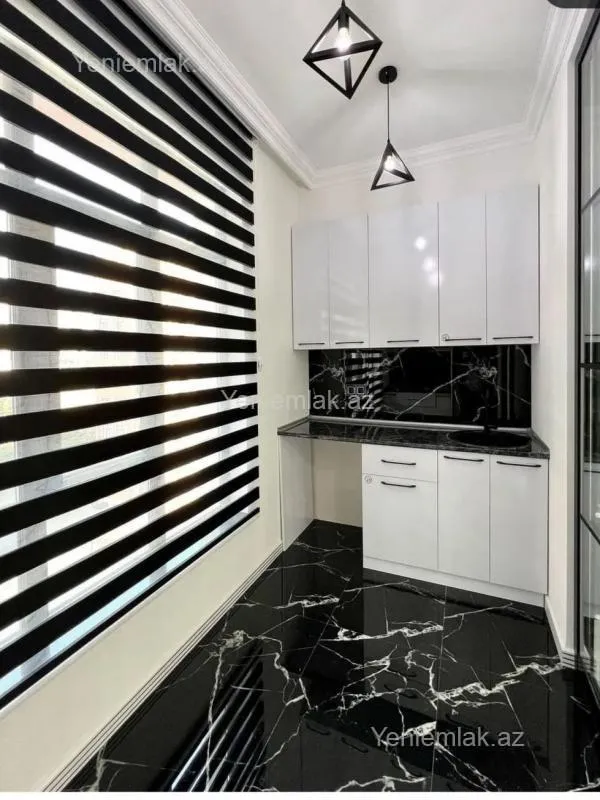 Satılır 2 otaqlı köhnə tikili 76 m²