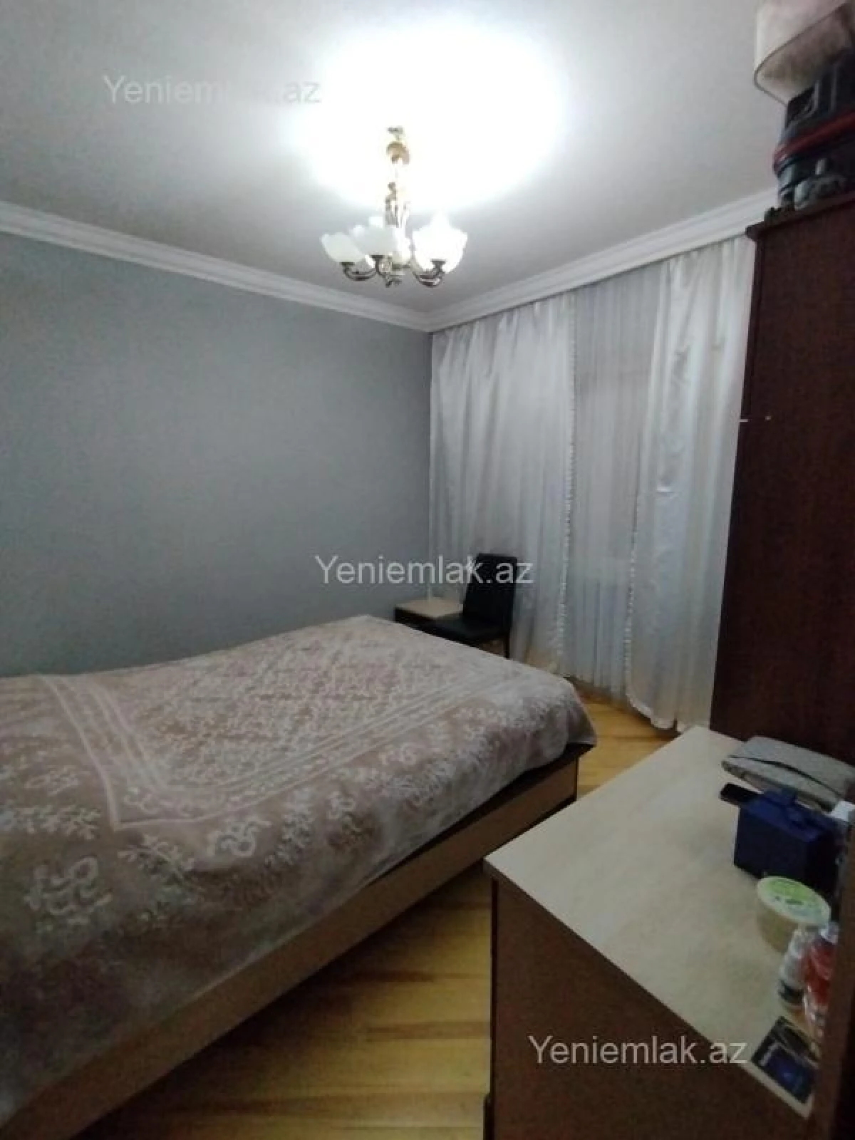 Satılır 4 otaqlı köhnə tikili 105 m²