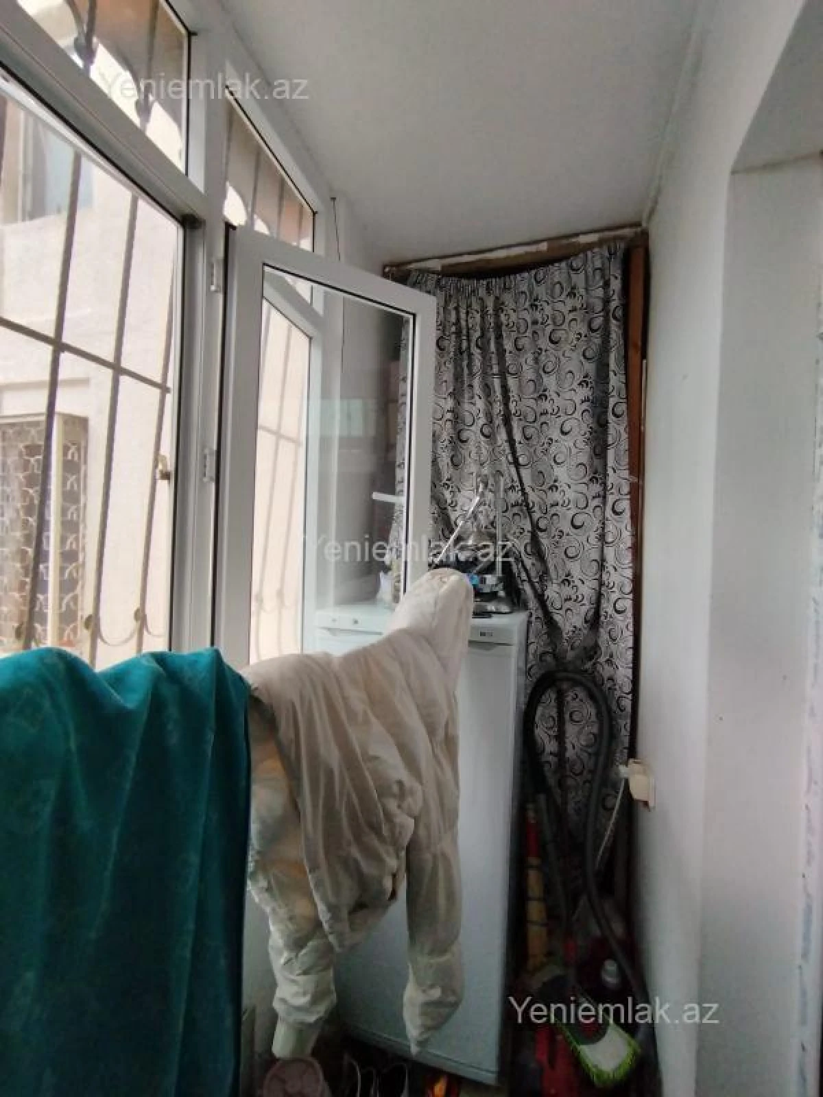 Satılır 4 otaqlı köhnə tikili 105 m²