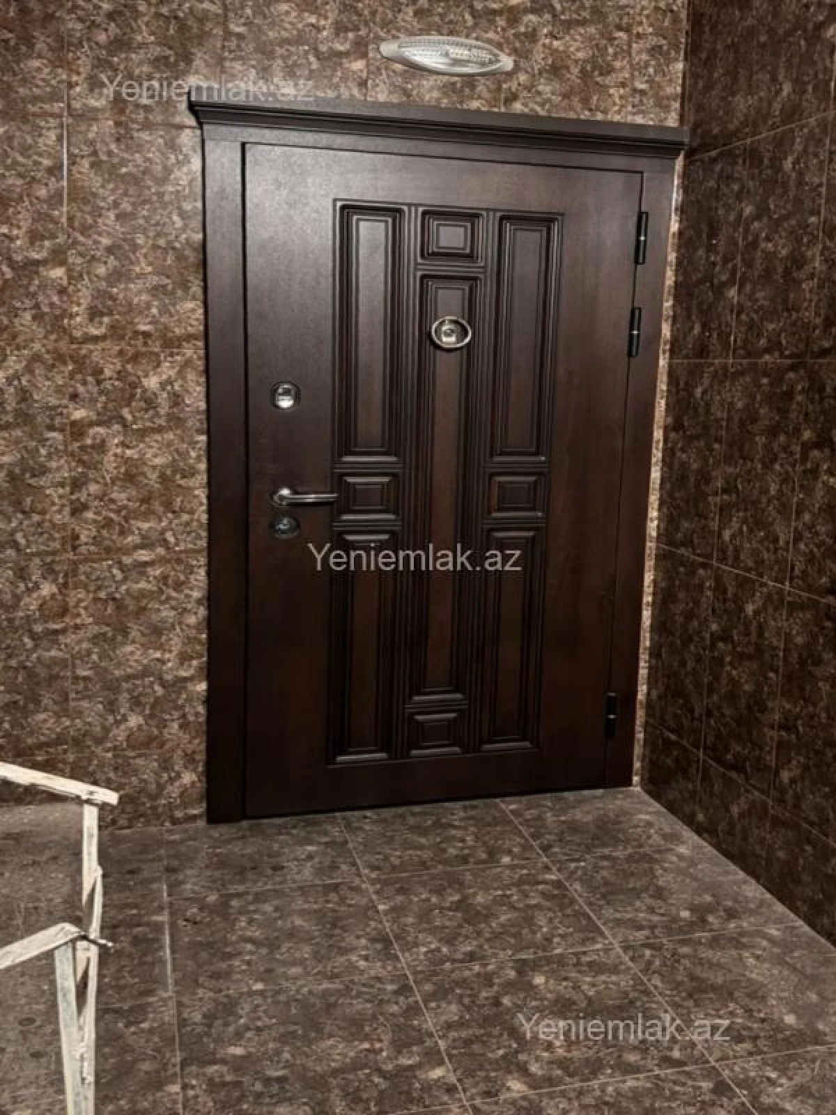 Satılır 4 otaqlı köhnə tikili 115 m²