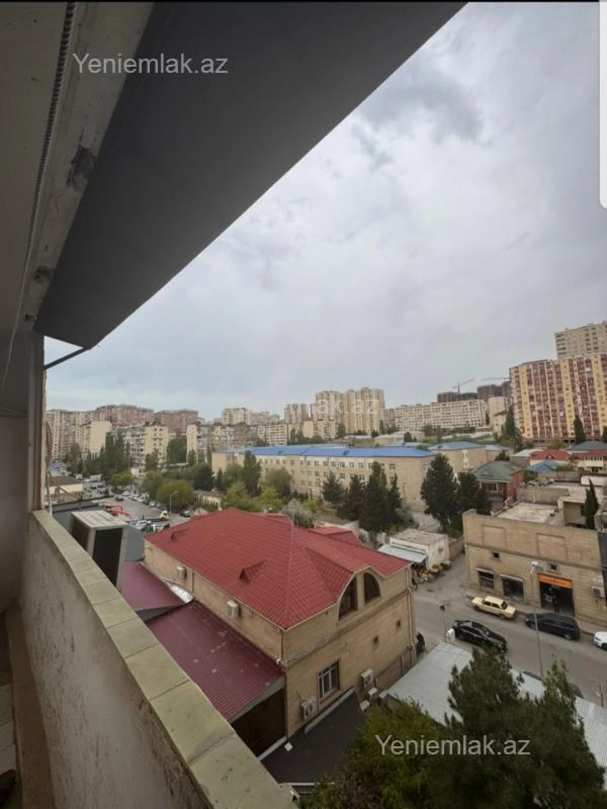 Satılır 4 otaqlı köhnə tikili 115 m²