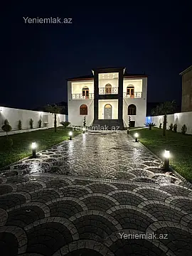 Satılır 6 otaqlı həyət evi 300 m²