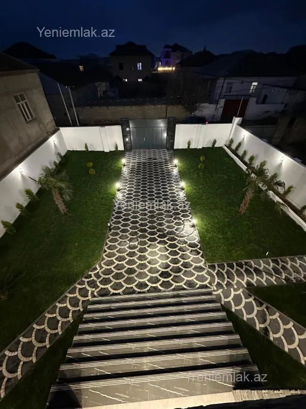 Satılır 6 otaqlı həyət evi 300 m²