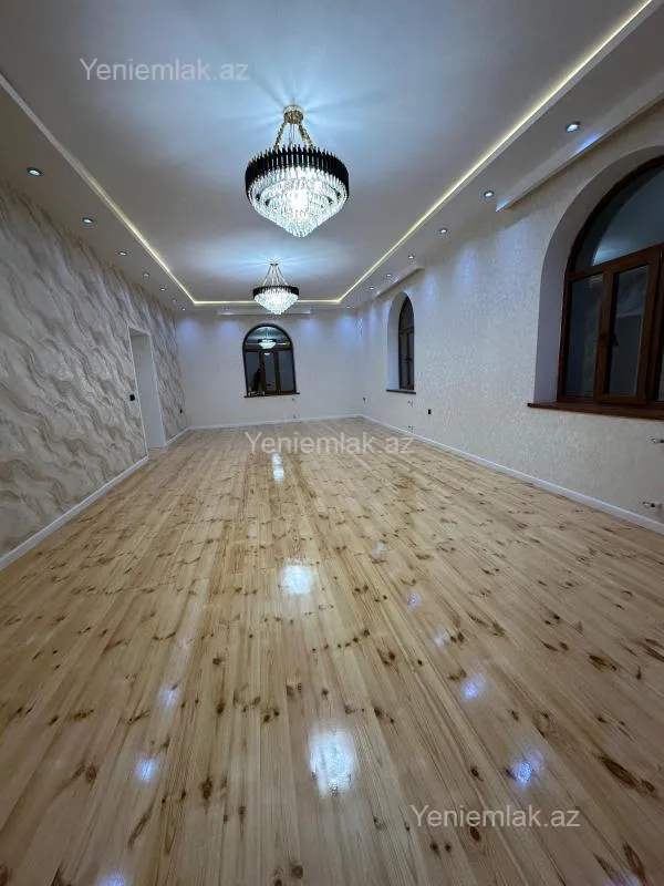 Satılır 6 otaqlı həyət evi 300 m²