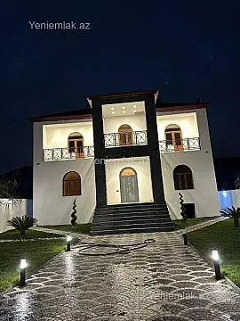 Satılır 6 otaqlı həyət evi 300 m²