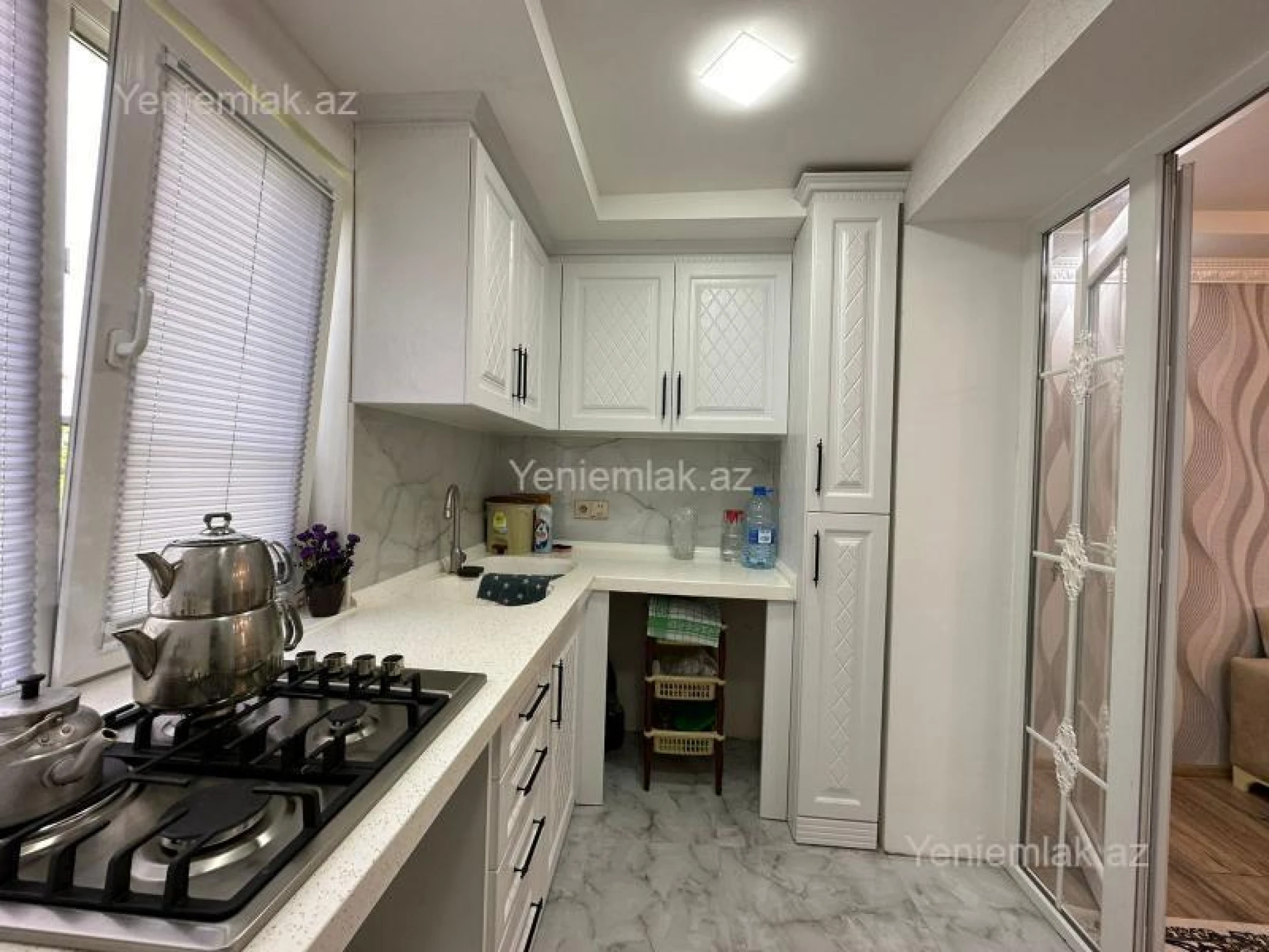Satılır 3 otaqlı köhnə tikili 60 m²