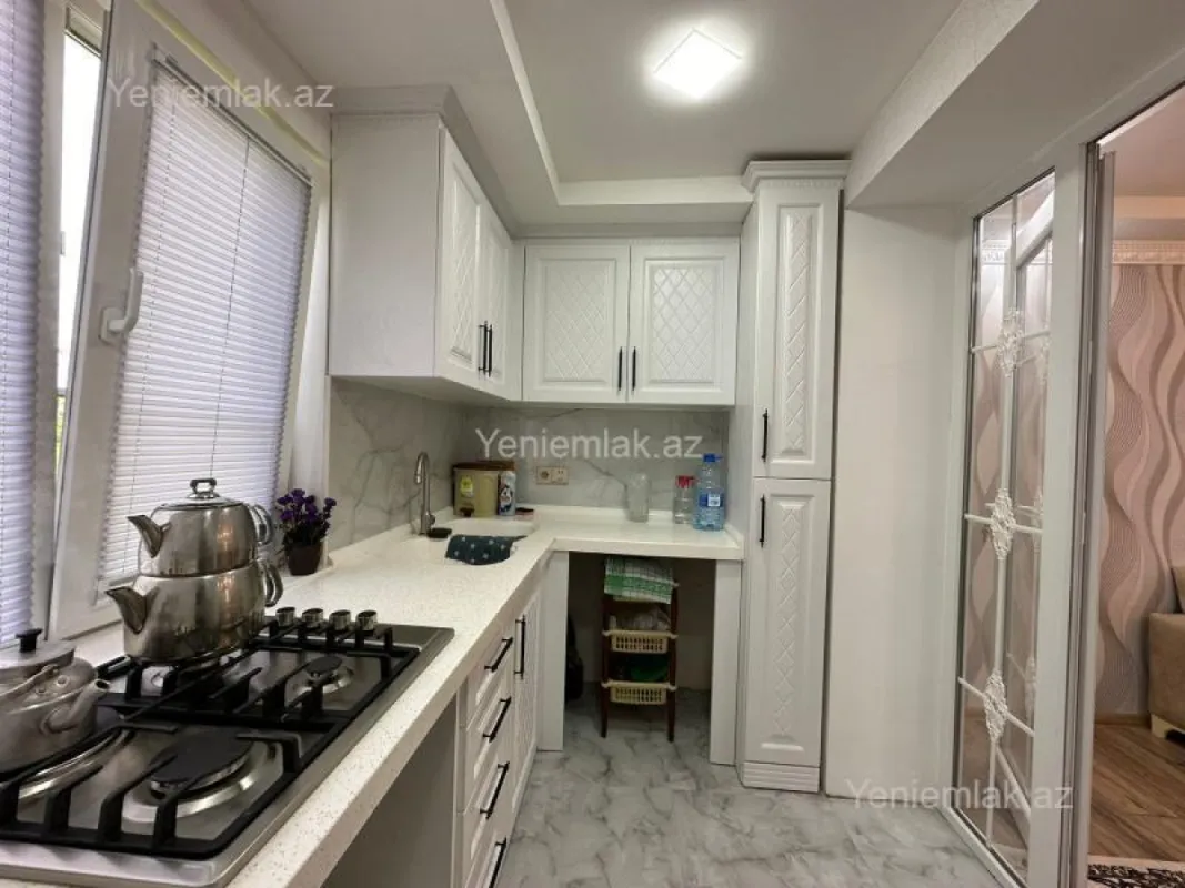 Satılır 3 otaqlı köhnə tikili 60 m²