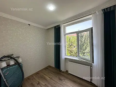 Satılır 3 otaqlı köhnə tikili 60 m²