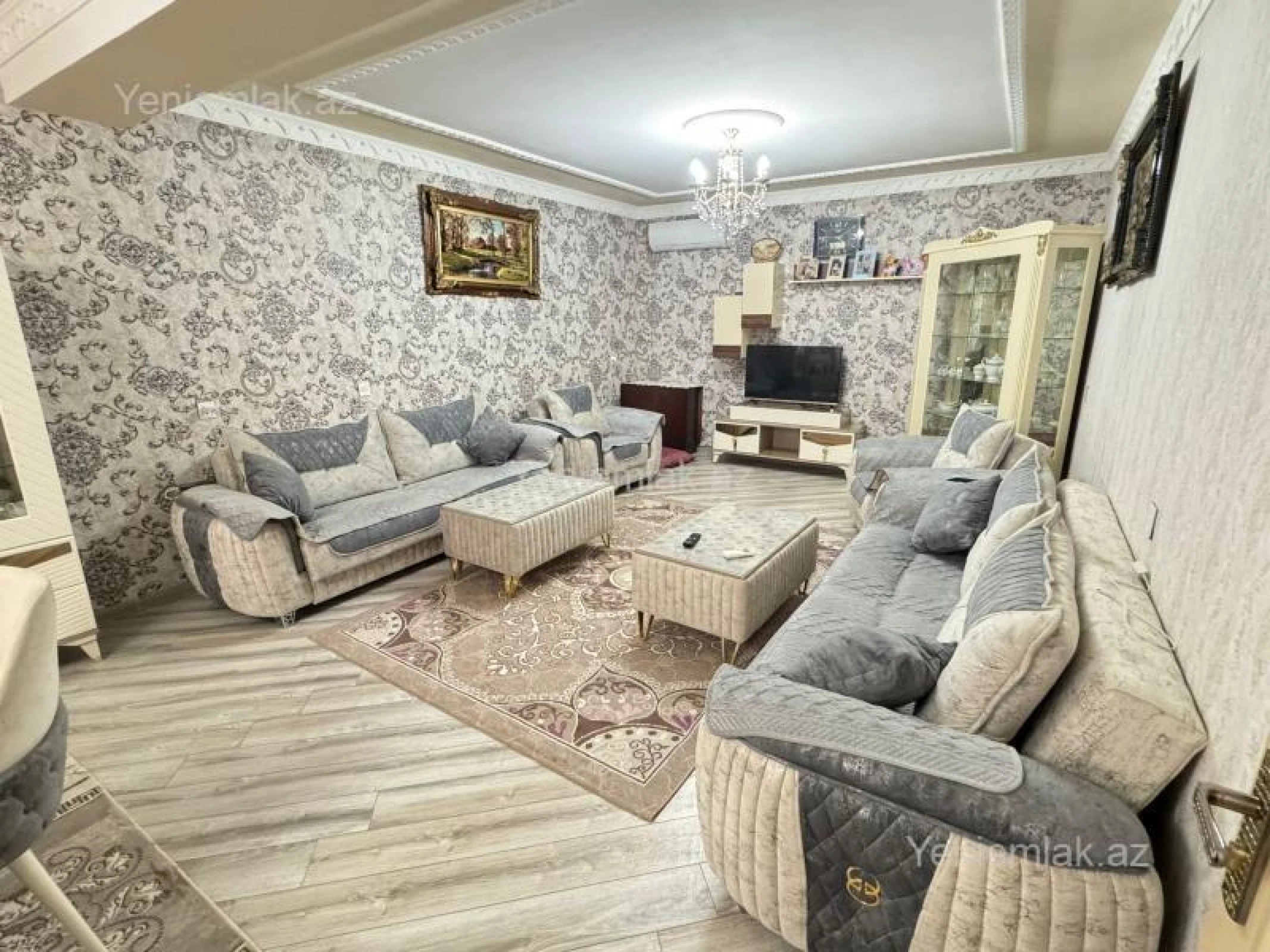 Satılır 5 otaqlı həyət evi 195 m²