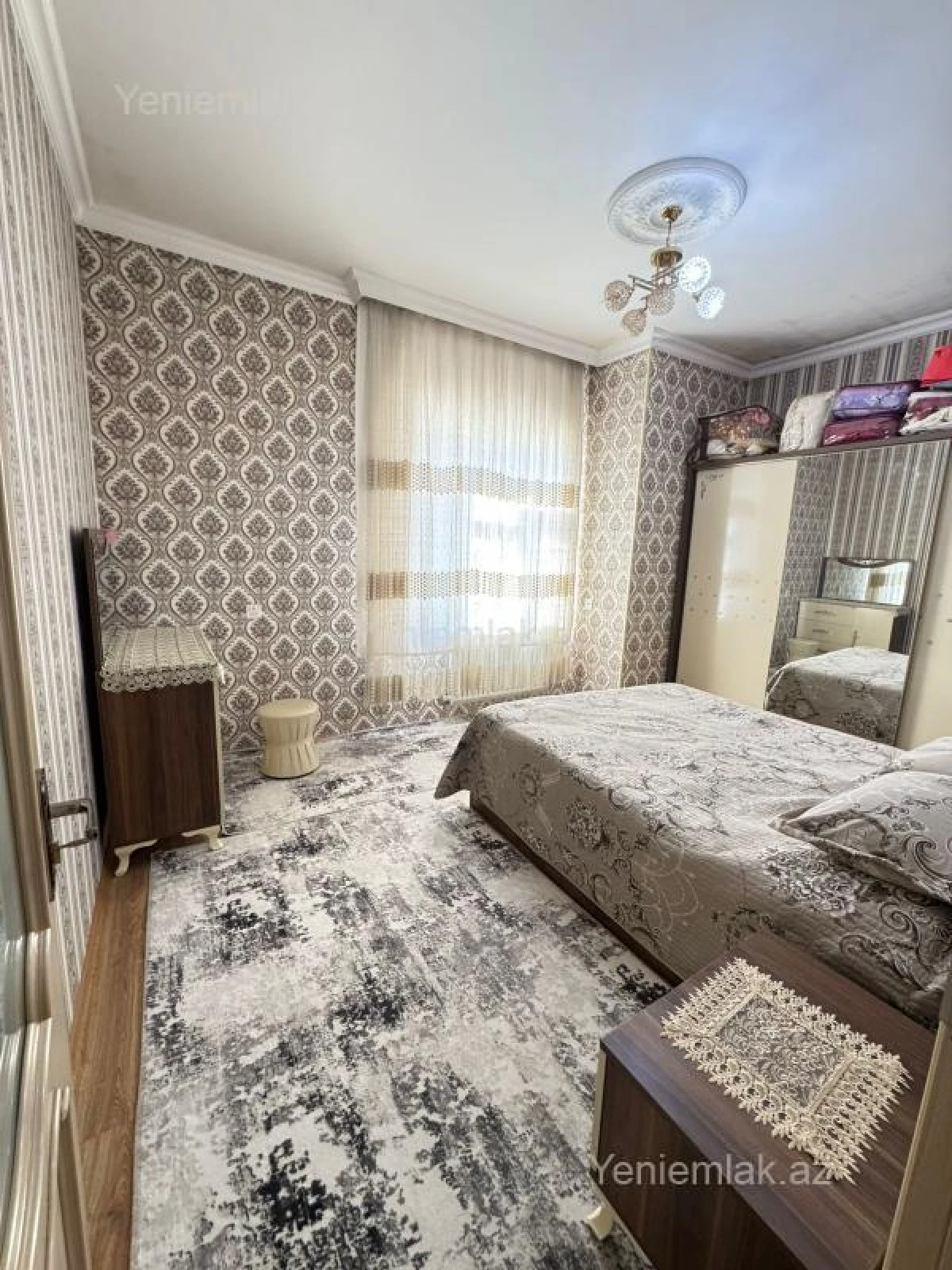 Satılır 5 otaqlı həyət evi 195 m²