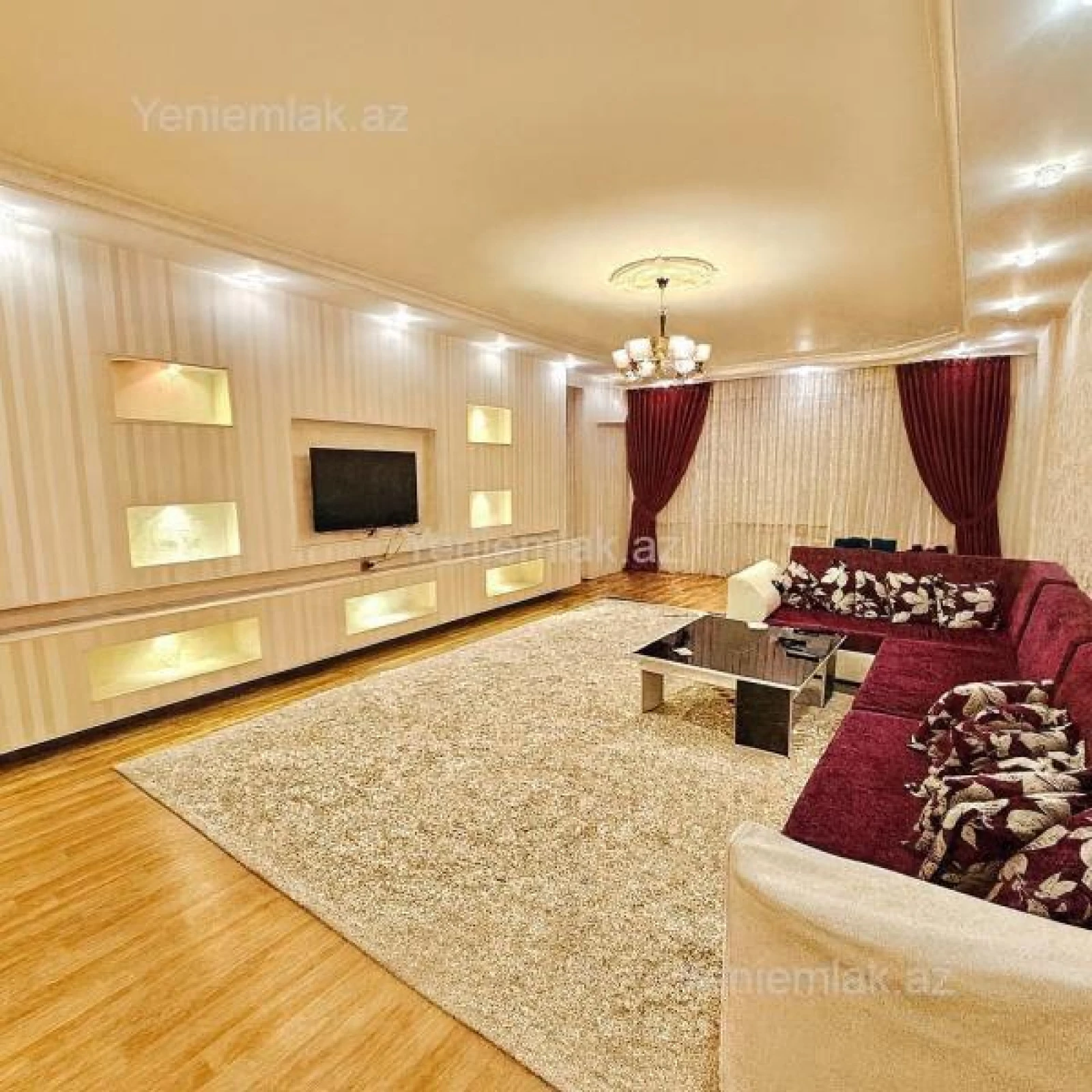 Satılır 3 otaqlı yeni tikili 190 m²