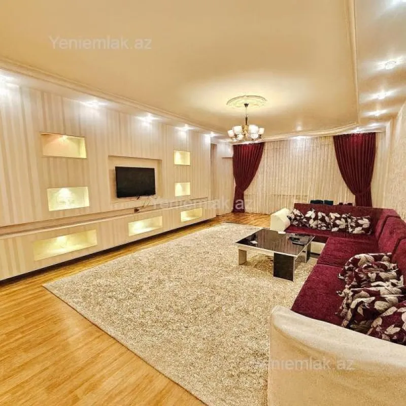 Satılır 3 otaqlı yeni tikili 190 m²