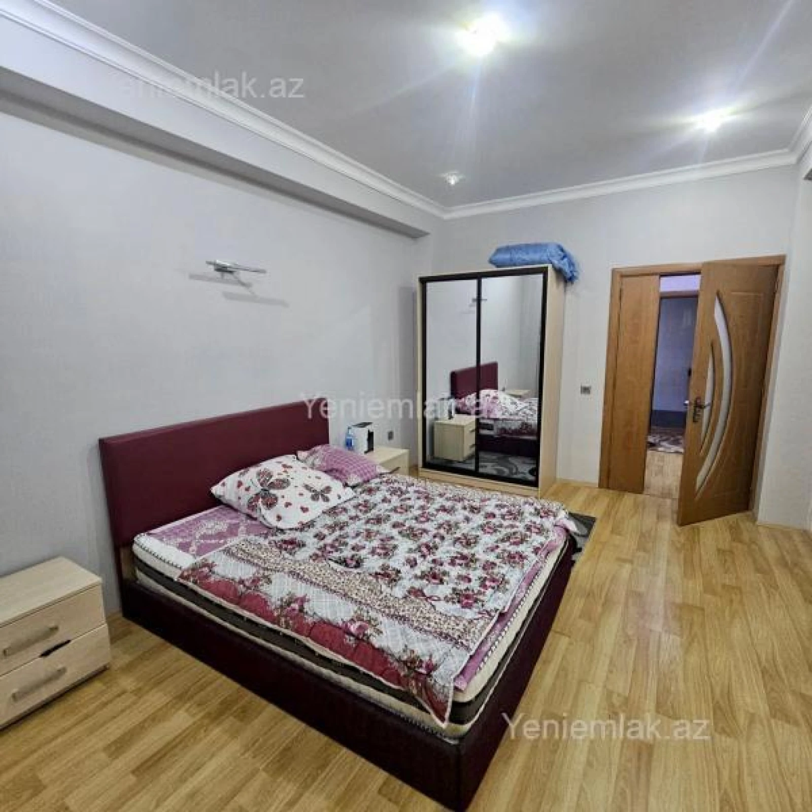 Satılır 3 otaqlı yeni tikili 190 m²