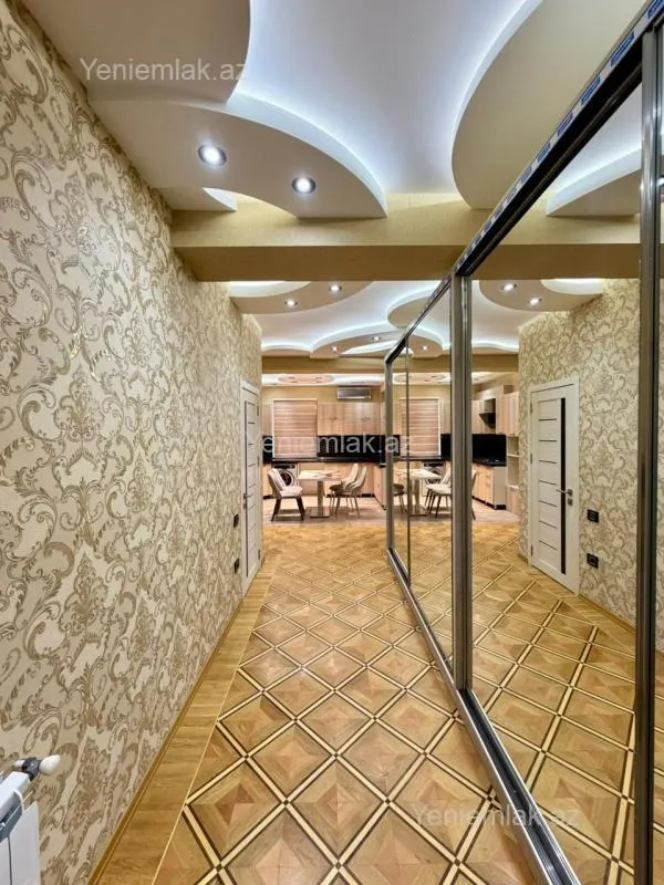 Satılır 3 otaqlı yeni tikili 110 m²