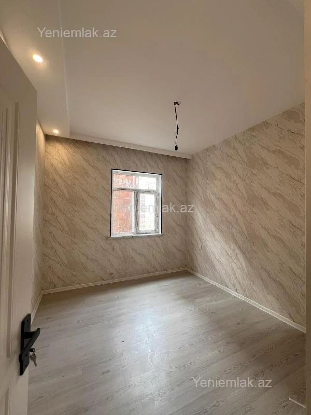 Satılır 4 otaqlı həyət evi 120 m²