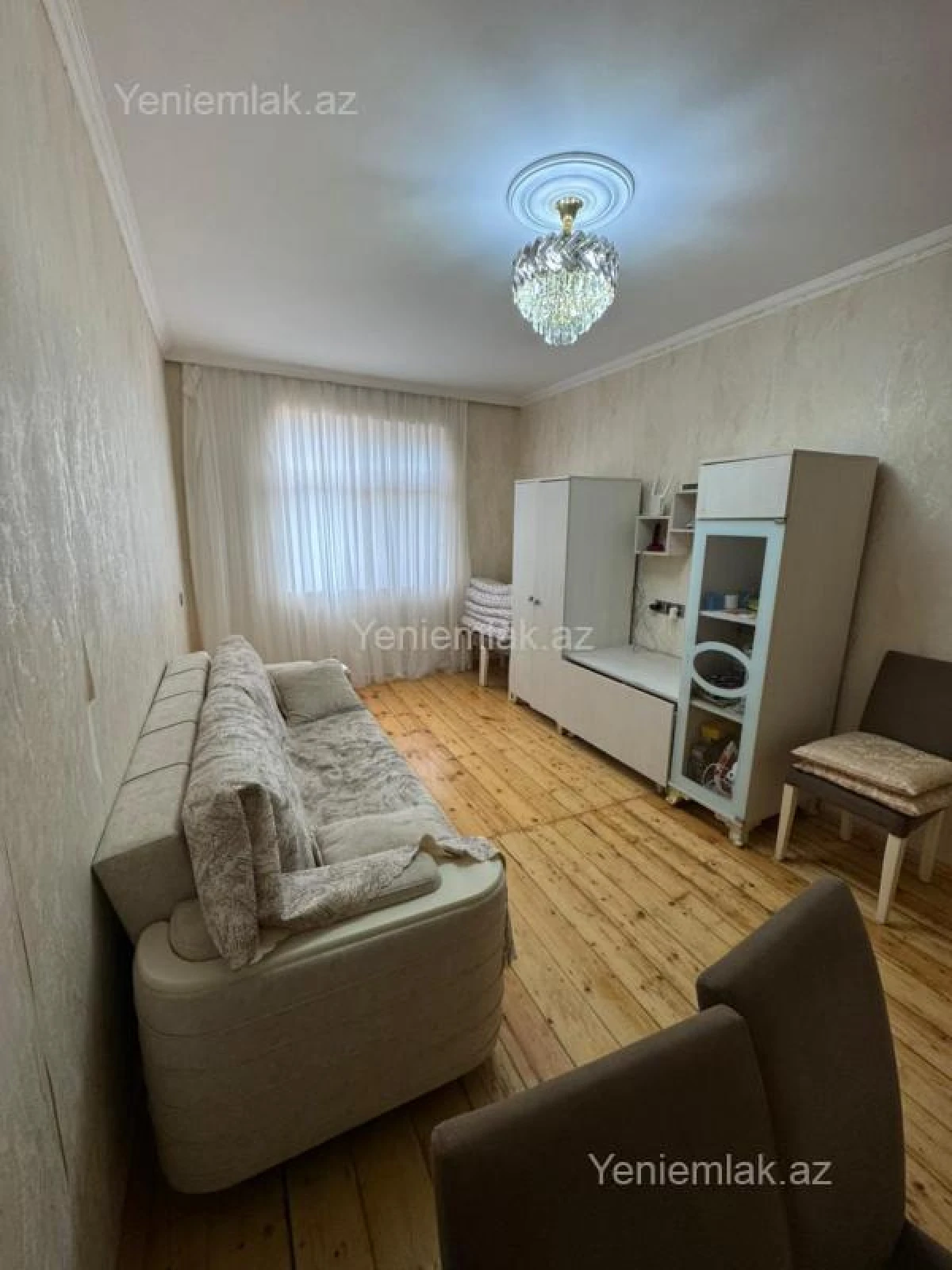 Satılır 2 otaqlı köhnə tikili 60 m²