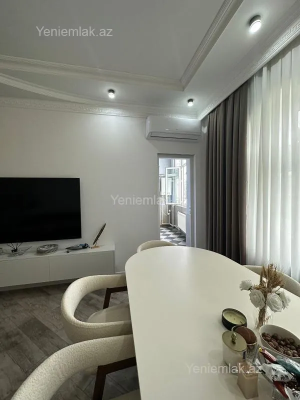 Satılır 2 otaqlı yeni tikili 80 m²