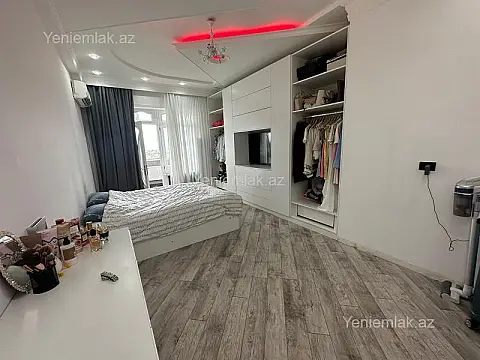Satılır 2 otaqlı yeni tikili 80 m²