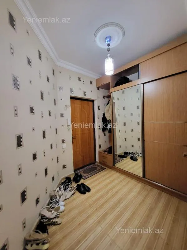 Satılır 2 otaqlı yeni tikili 83 m²