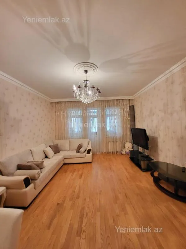 Satılır 2 otaqlı yeni tikili 83 m²