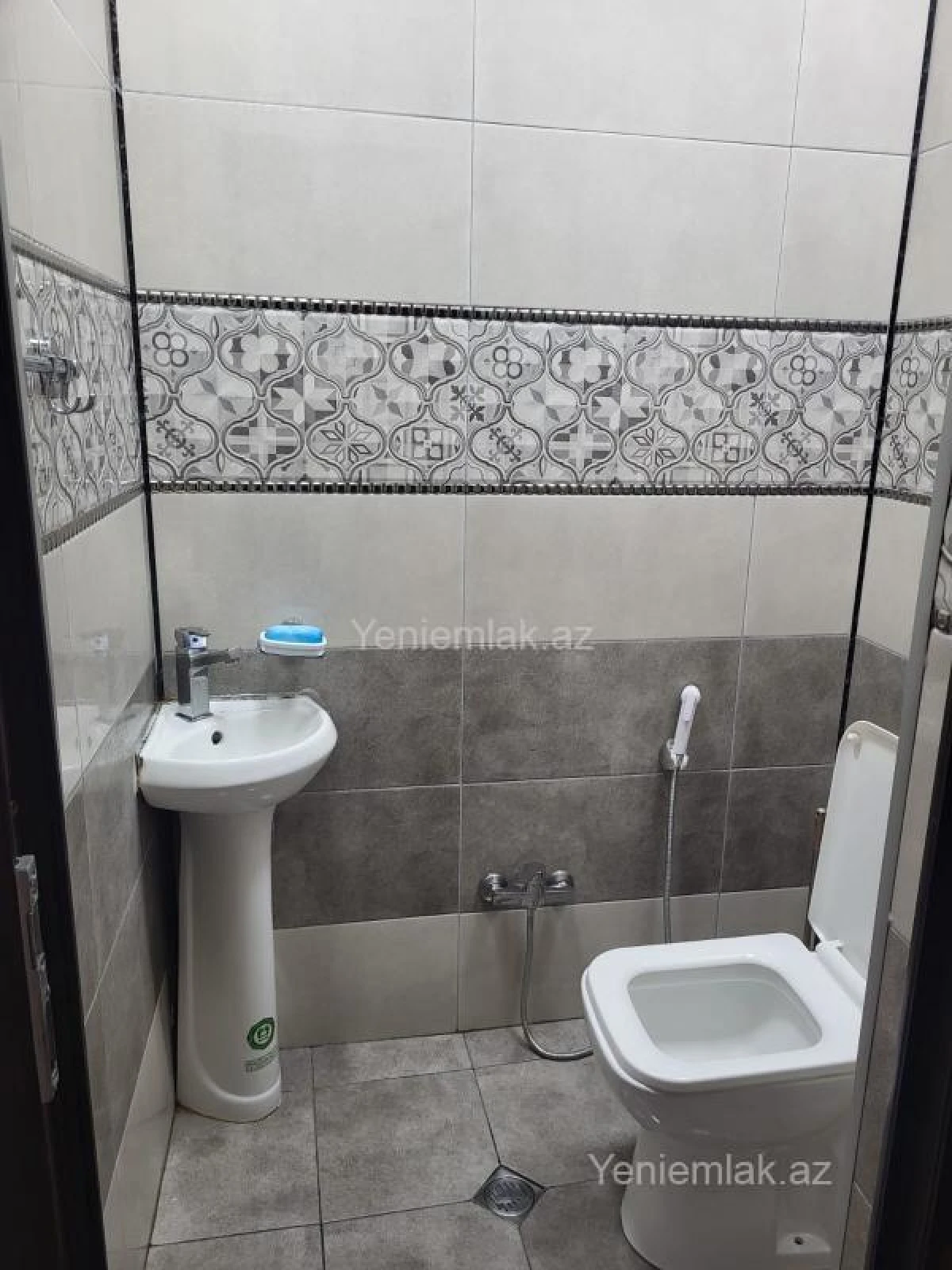 Satılır 3 otaqlı yeni tikili 94 m²