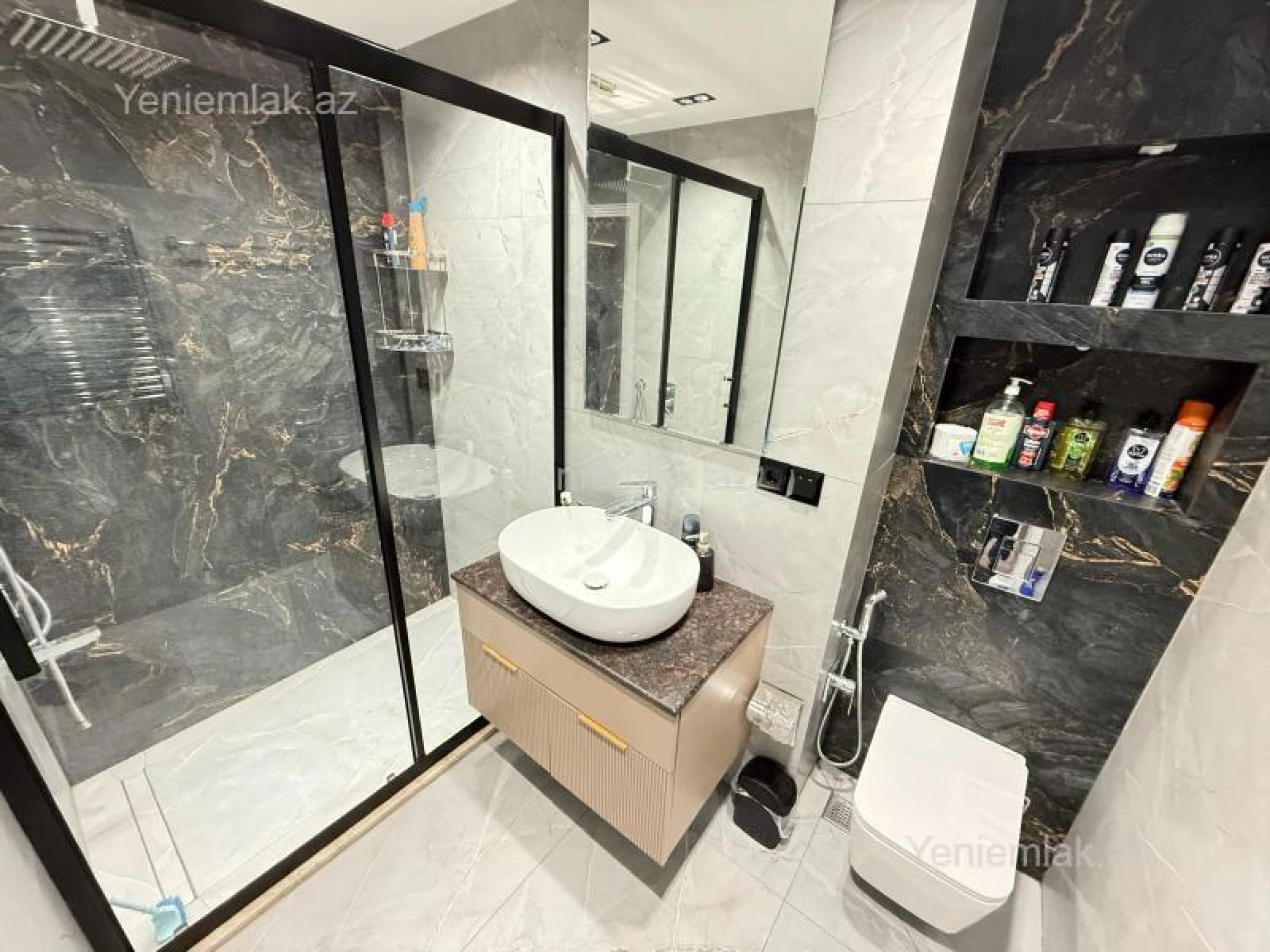 Satılır 3 otaqlı yeni tikili 136 m²