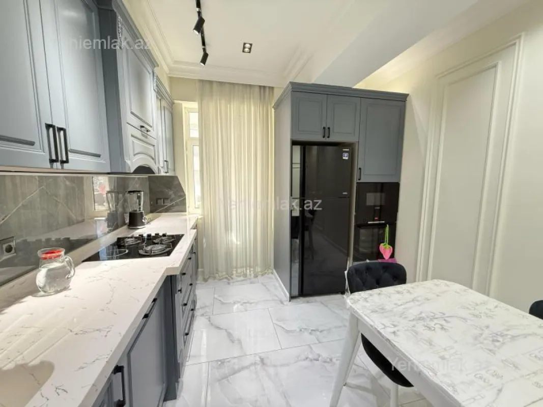 Satılır 3 otaqlı yeni tikili 136 m²